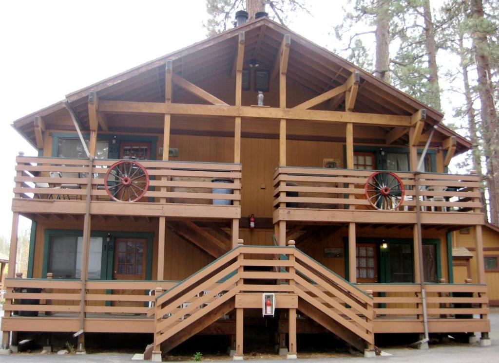 Majestic Moose Lodge - Coptic Village Big Bear Lake Ruang foto