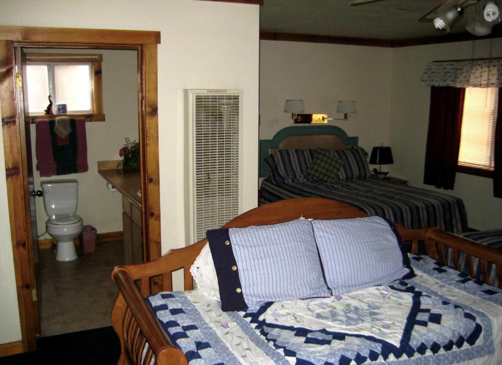 Majestic Moose Lodge - Coptic Village Big Bear Lake Ruang foto